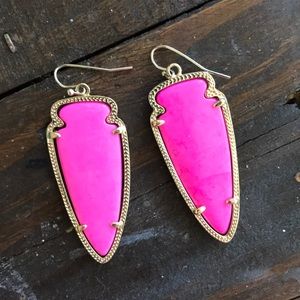 Pink Kendra scott earrings